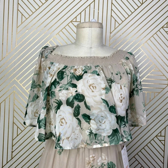 Show Me Your MuMu Hacienda‎ Maxi Dress Bouquet Toss - Picture 3 of 12